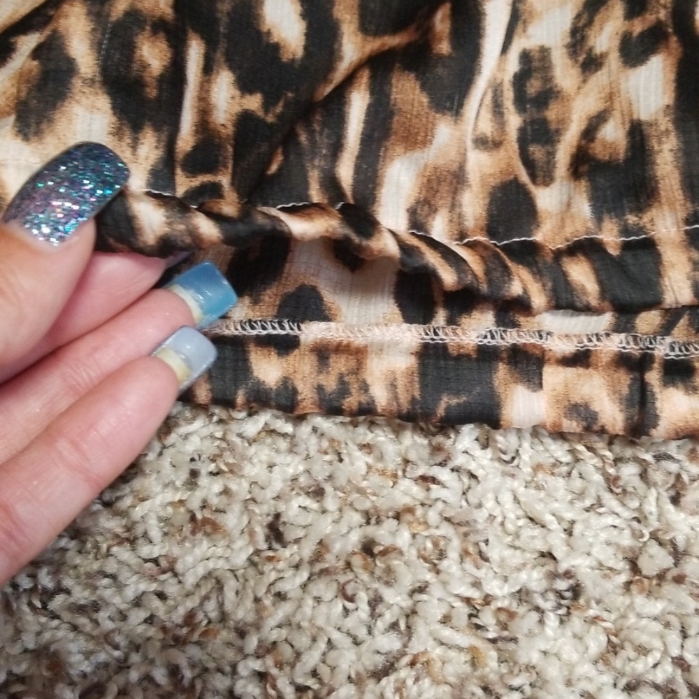 Leopard Printed Top - Picture 8 of 8
